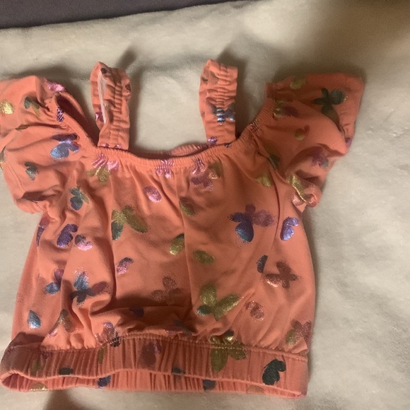 Emma And Elsa 2 Piece Outfit!! - Picture 2 of 5